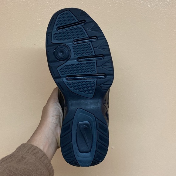 Nike Air Monarch IV “Black Metallic Silver” - Picture 15 of 17